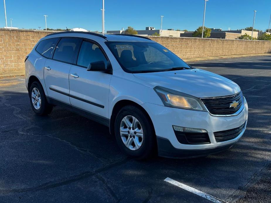 used 2014 Chevrolet Traverse car, priced at $3,900