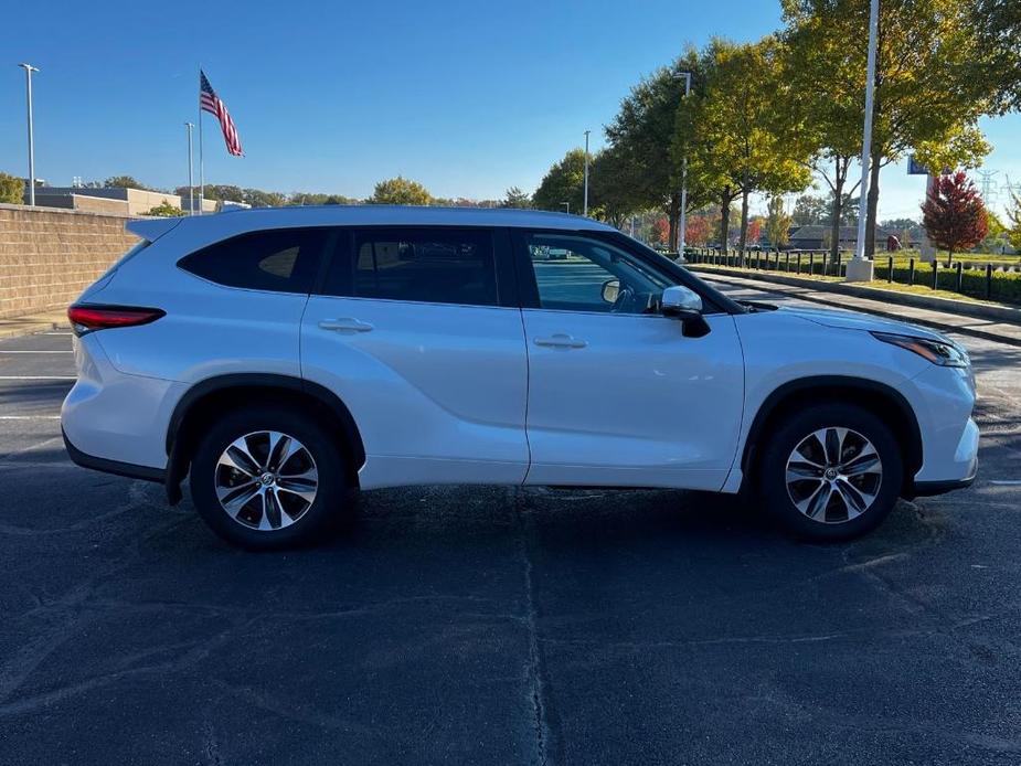 used 2023 Toyota Highlander car, priced at $39,724