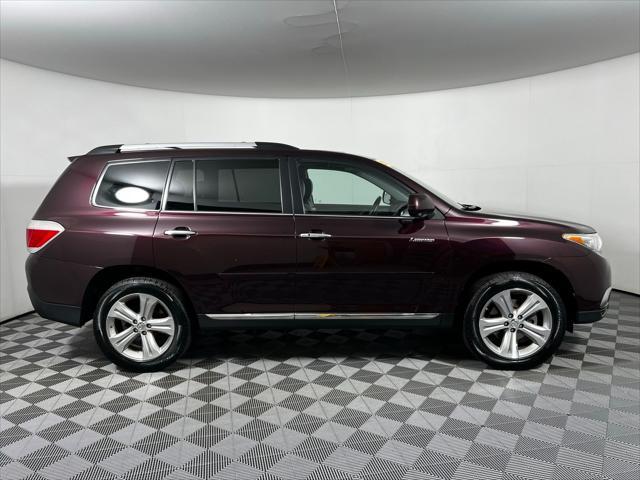used 2012 Toyota Highlander car, priced at $17,430