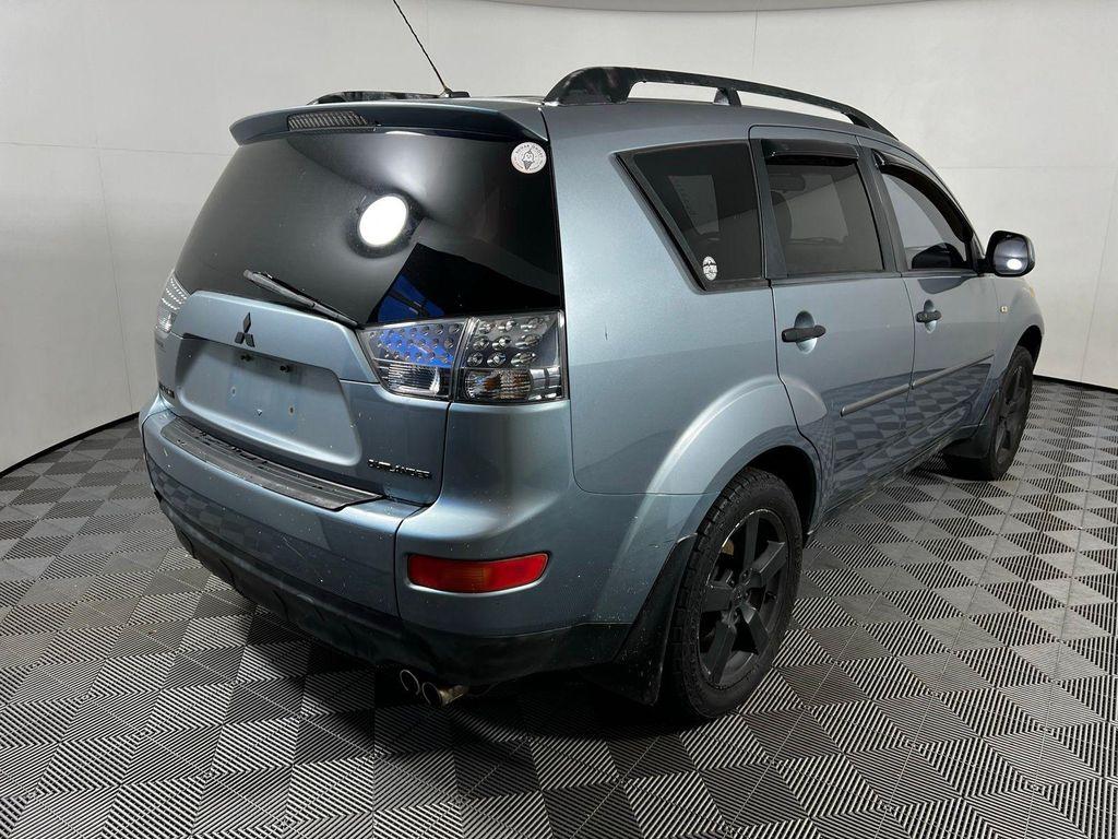 used 2007 Mitsubishi Outlander car, priced at $6,000
