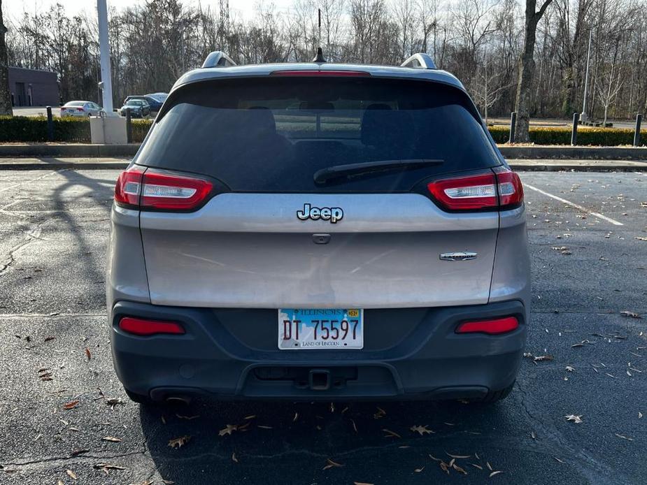 used 2015 Jeep Cherokee car, priced at $11,420