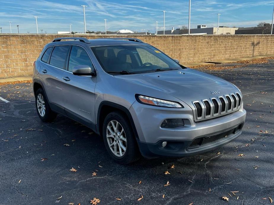 used 2015 Jeep Cherokee car, priced at $11,420