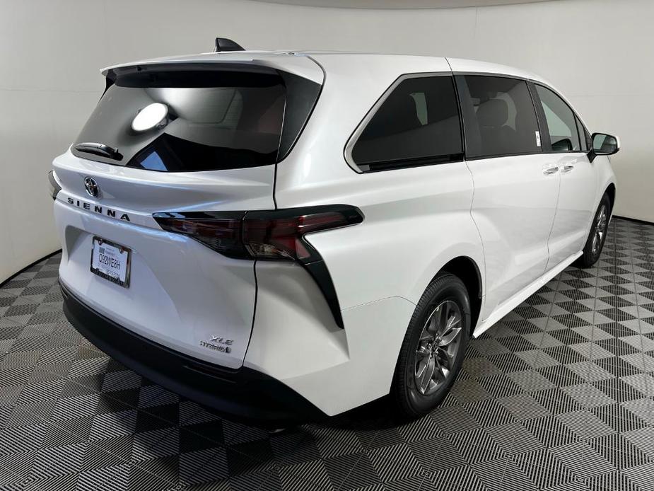 used 2024 Toyota Sienna car, priced at $45,075