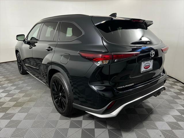 used 2024 Toyota Highlander car, priced at $47,126