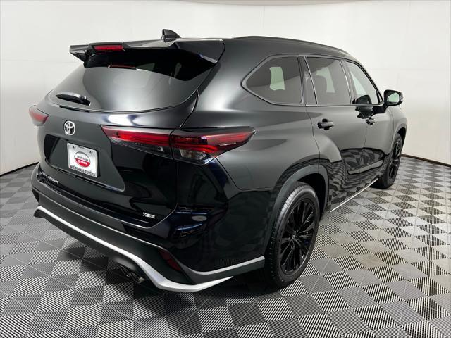 used 2024 Toyota Highlander car, priced at $47,126