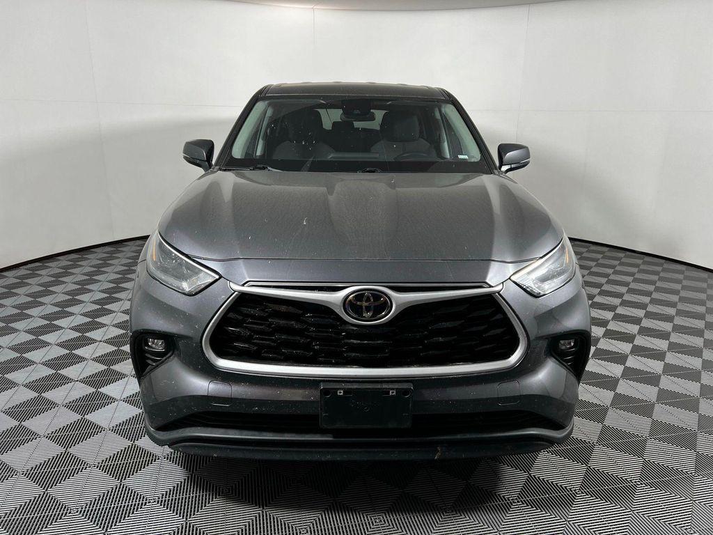 used 2023 Toyota Highlander car, priced at $32,145