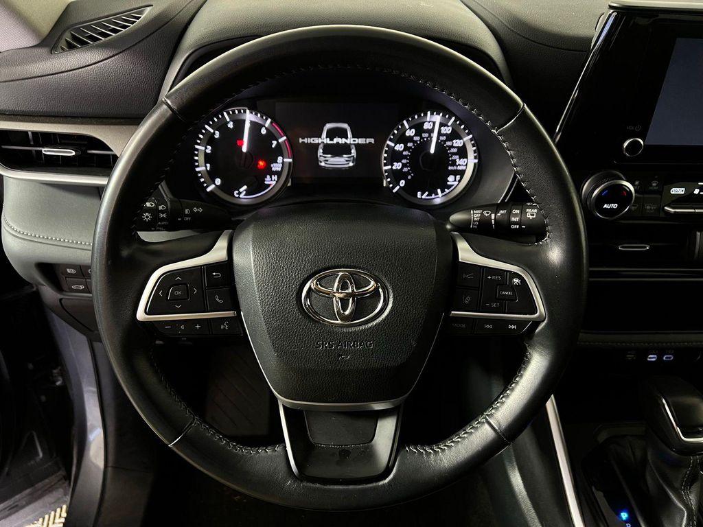 used 2023 Toyota Highlander car, priced at $32,145