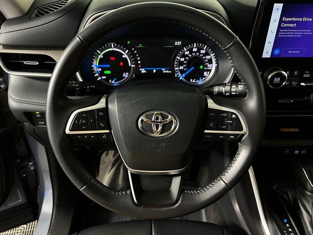 used 2023 Toyota Highlander Hybrid car, priced at $41,462