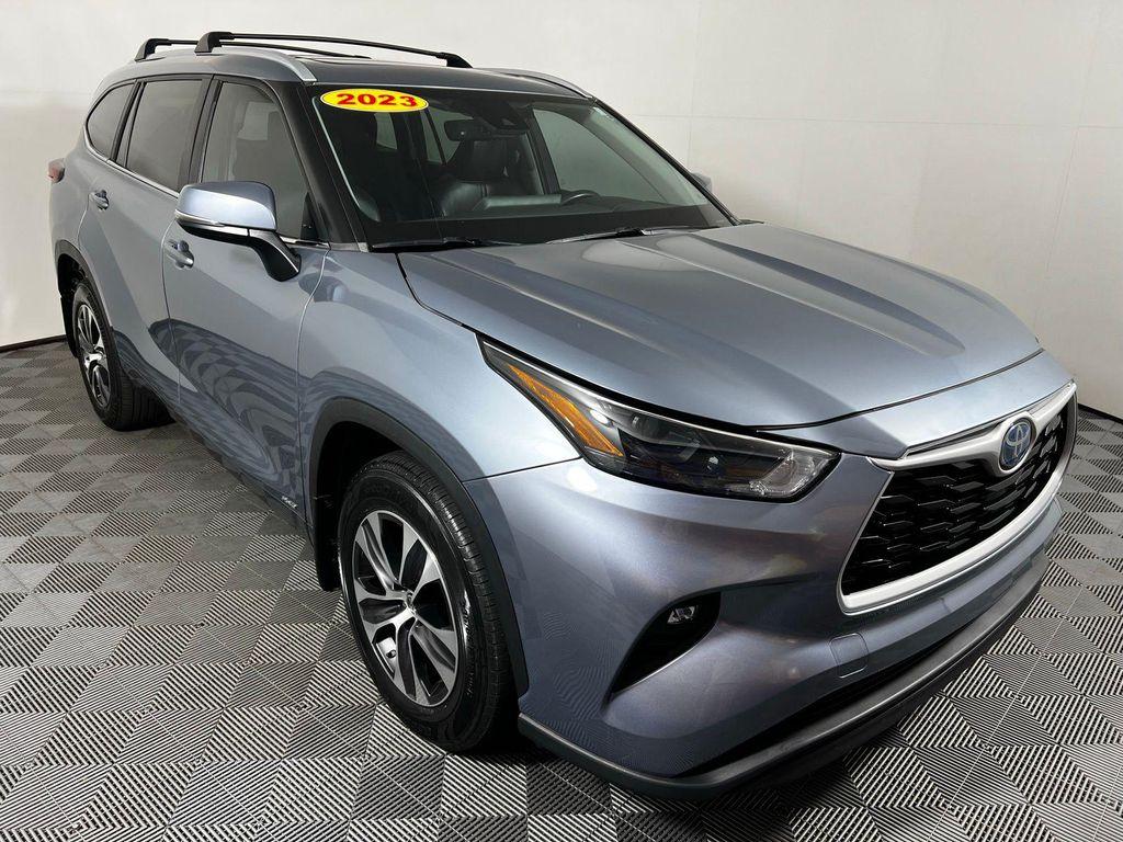 used 2023 Toyota Highlander Hybrid car, priced at $41,462