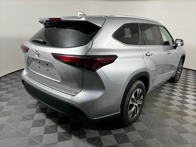 used 2024 Toyota Highlander car, priced at $44,424