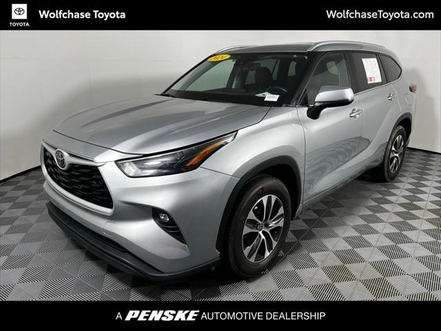 used 2024 Toyota Highlander car, priced at $44,424