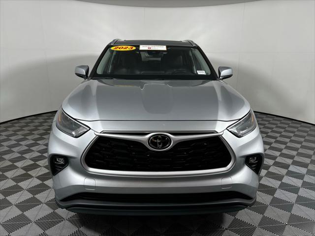 used 2023 Toyota Highlander car, priced at $38,224