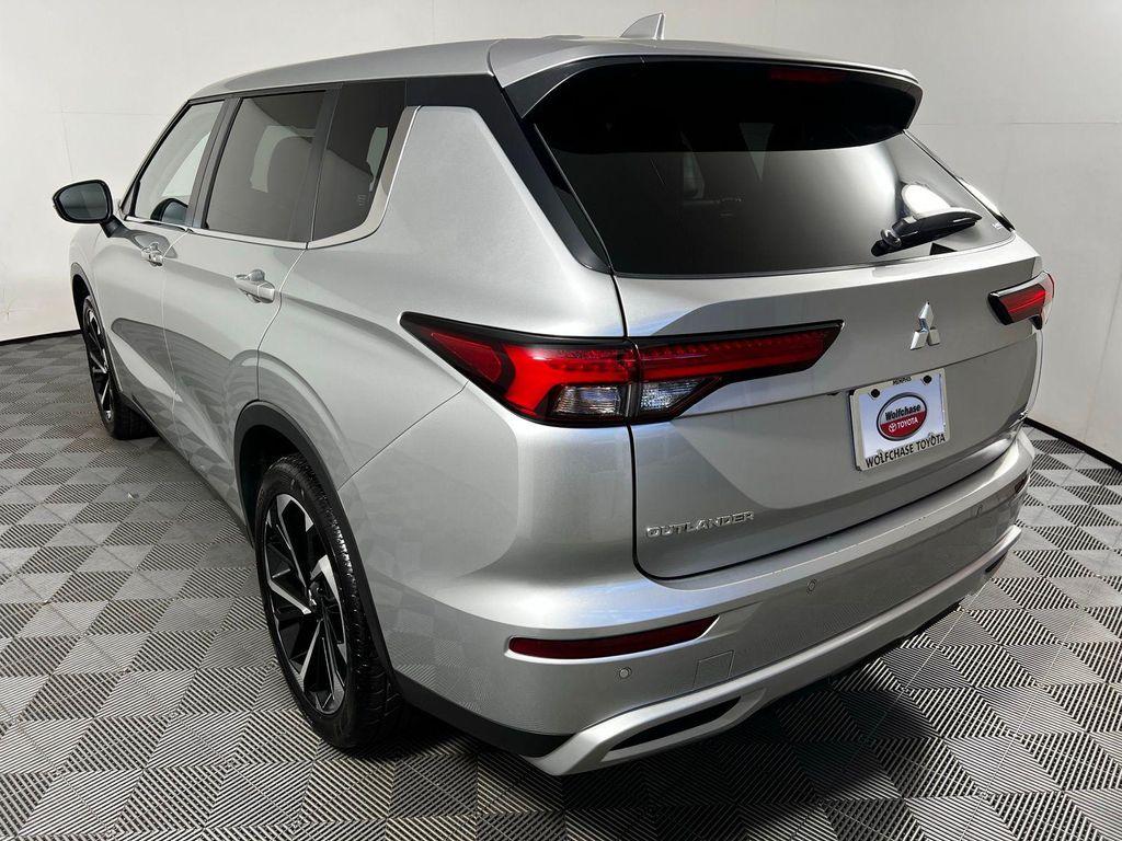 used 2024 Mitsubishi Outlander car, priced at $24,632