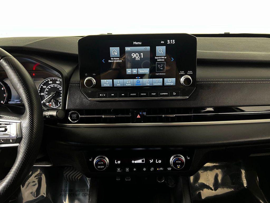 used 2024 Mitsubishi Outlander car, priced at $24,632