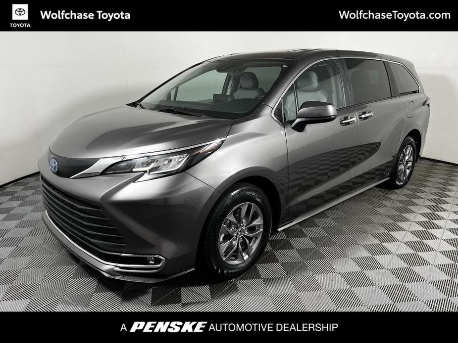 used 2023 Toyota Sienna car, priced at $42,664