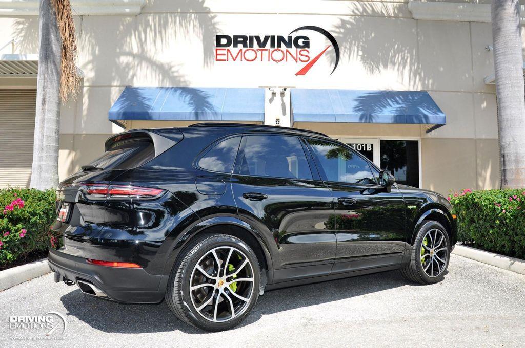 used 2021 Porsche Cayenne car
