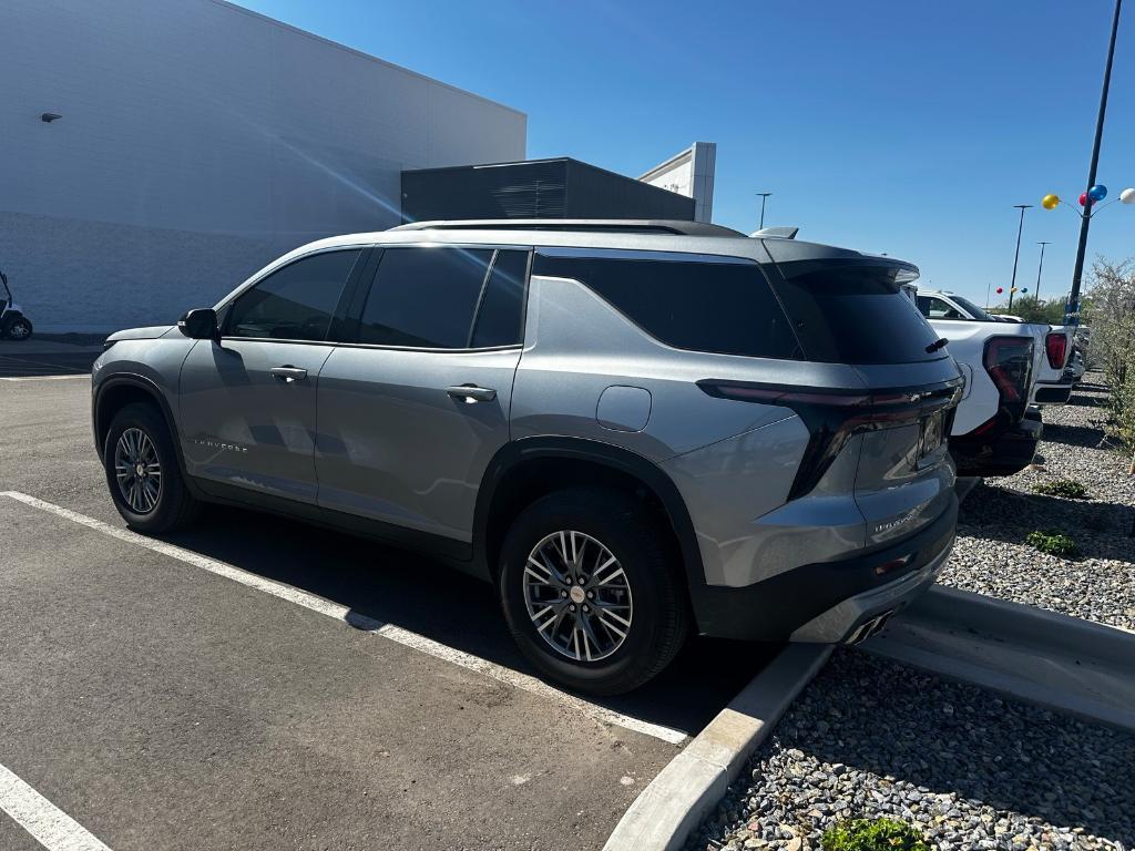 used 2025 Chevrolet Traverse car, priced at $41,000
