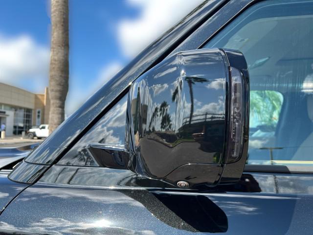 new 2025 Land Rover Defender car