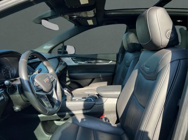 used 2022 Cadillac XT5 car, priced at $29,777