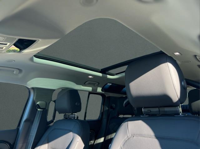 new 2026 Land Rover Defender car