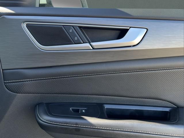 used 2024 Volkswagen Atlas Cross Sport car, priced at $31,995