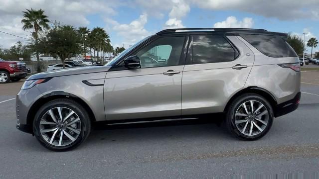 new 2025 Land Rover Discovery car, priced at $71,393