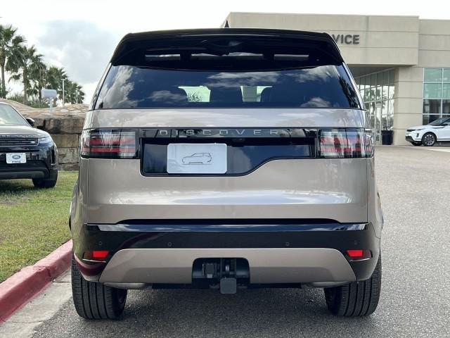 new 2025 Land Rover Discovery car, priced at $71,393