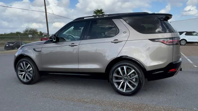 new 2025 Land Rover Discovery car, priced at $71,393