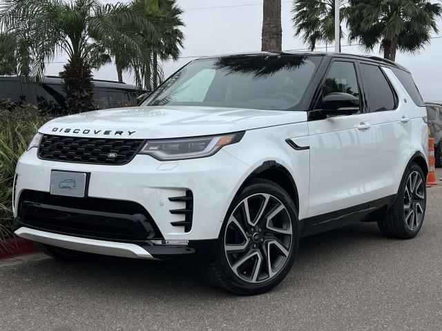 new 2025 Land Rover Discovery car, priced at $70,493