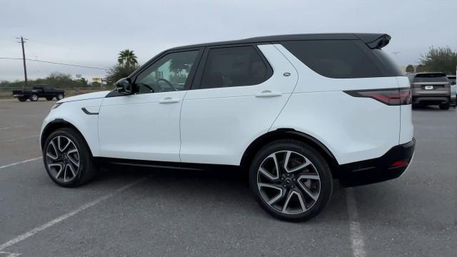 new 2025 Land Rover Discovery car, priced at $70,493