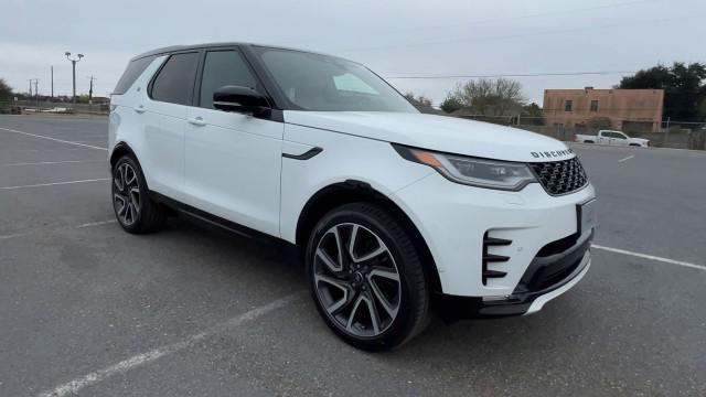 new 2025 Land Rover Discovery car, priced at $70,493