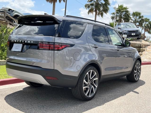 new 2025 Land Rover Discovery car, priced at $67,293
