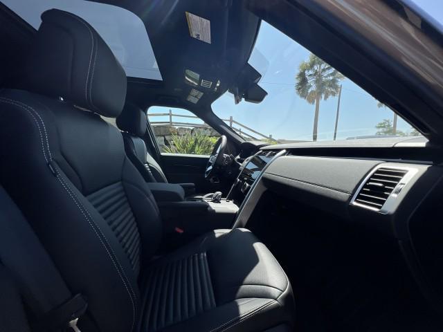 new 2025 Land Rover Discovery car, priced at $67,293