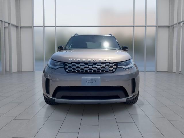 new 2025 Land Rover Discovery car, priced at $67,293