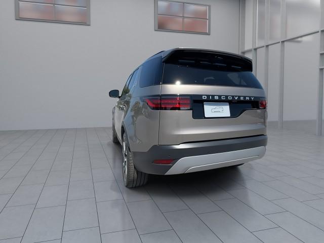 new 2025 Land Rover Discovery car, priced at $67,293