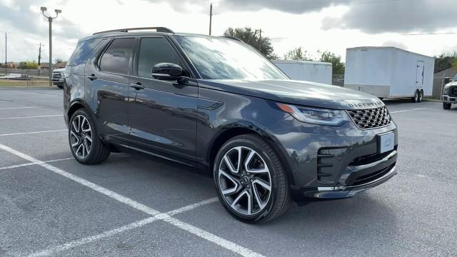 new 2025 Land Rover Discovery car, priced at $76,643