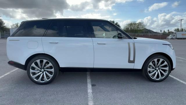 new 2025 Land Rover Range Rover car, priced at $152,370