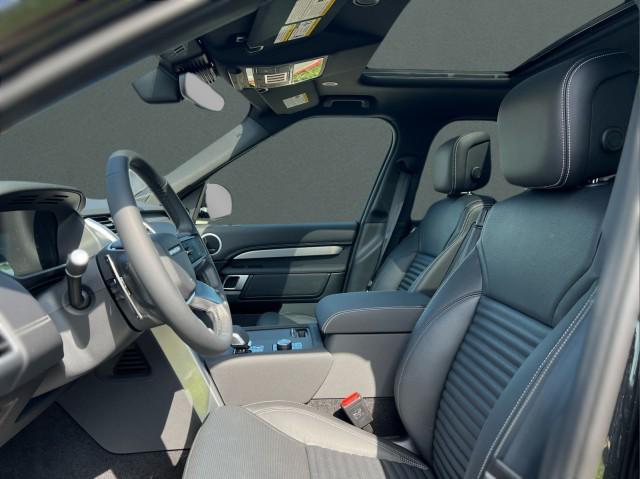 new 2025 Land Rover Discovery car, priced at $75,593