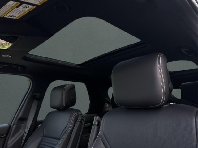 new 2025 Land Rover Discovery car, priced at $75,593