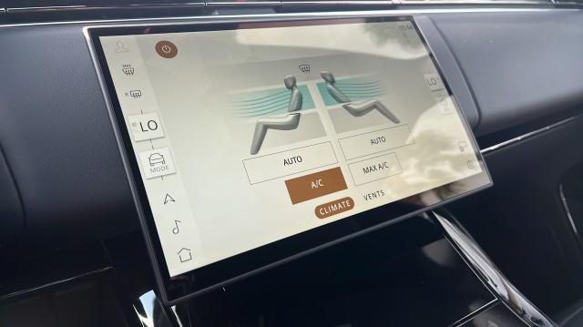 new 2025 Land Rover Range Rover Sport car