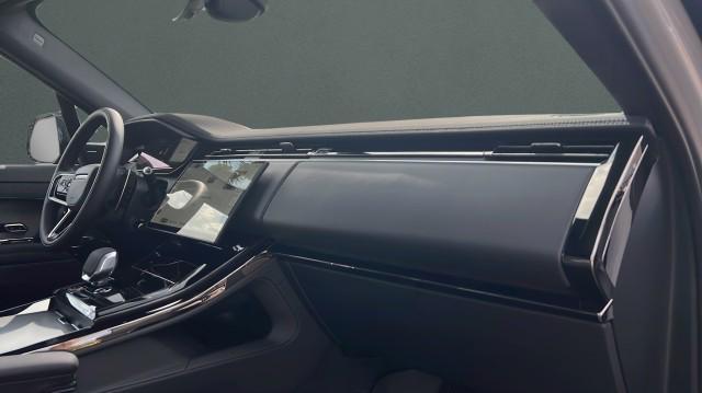new 2025 Land Rover Range Rover Sport car