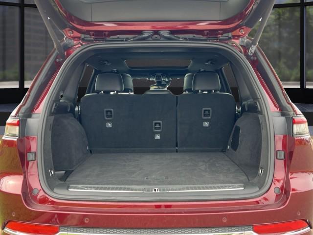 used 2023 Jeep Grand Cherokee car, priced at $34,777