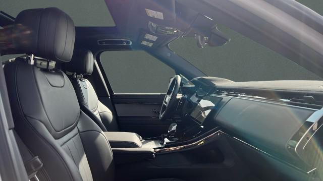 new 2025 Land Rover Range Rover Sport car
