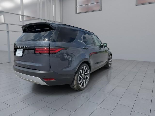 new 2025 Land Rover Discovery car, priced at $67,293