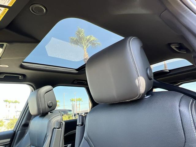 new 2025 Land Rover Discovery car, priced at $70,568