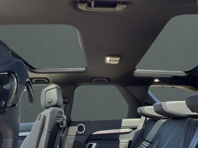 new 2025 Land Rover Discovery car, priced at $70,568