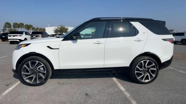 new 2025 Land Rover Discovery car, priced at $70,643