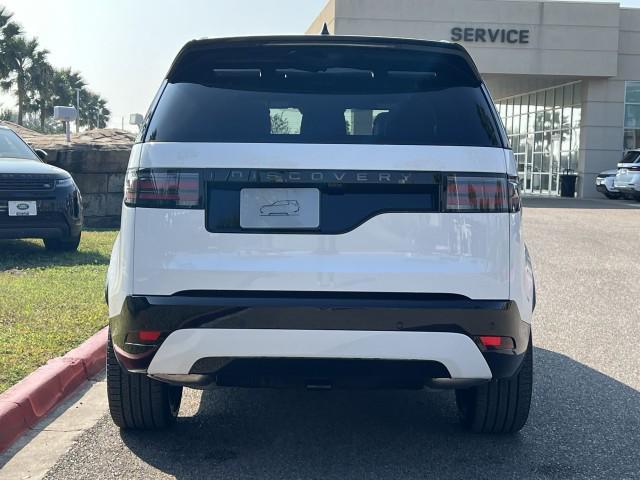 new 2025 Land Rover Discovery car, priced at $70,643