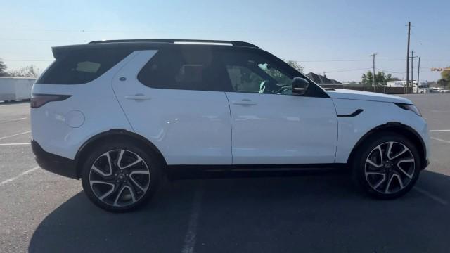 new 2025 Land Rover Discovery car, priced at $70,643