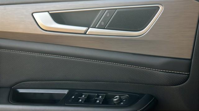 used 2025 Volkswagen Atlas Cross Sport car, priced at $32,295